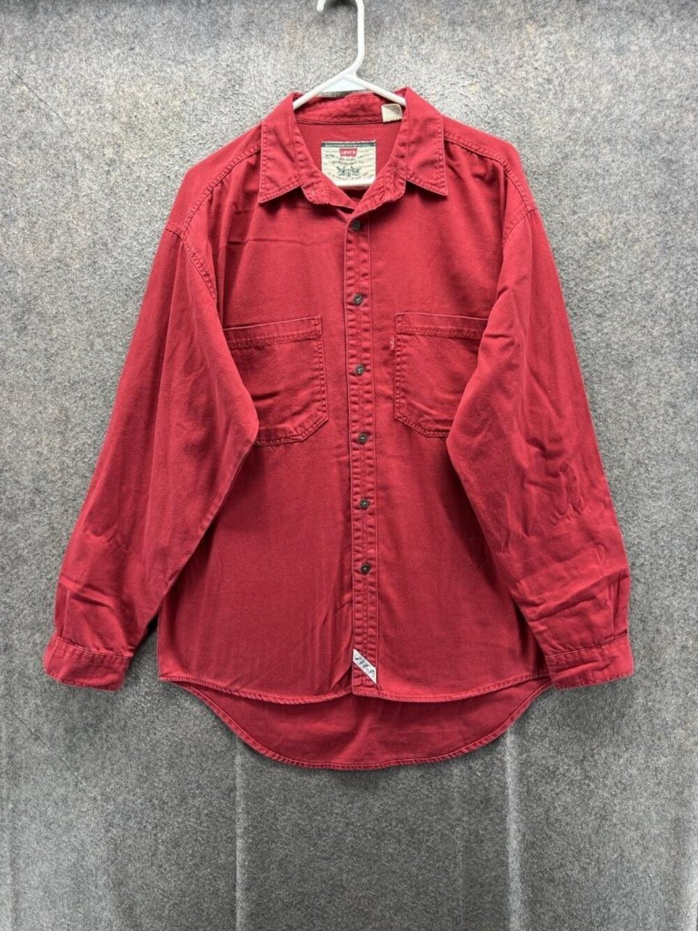 Vintage Levi's Shirt Men Medium Red Solid Western Button Up Workwear 1993